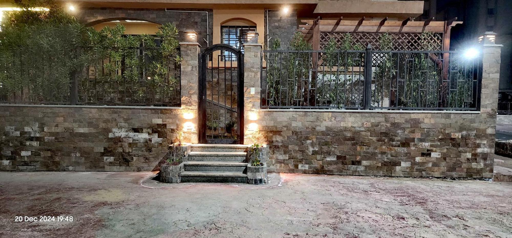 Gardenia 652-1 Apartment